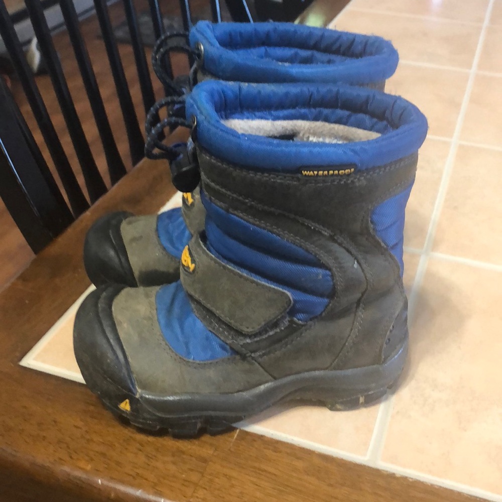 Keen winter boots
